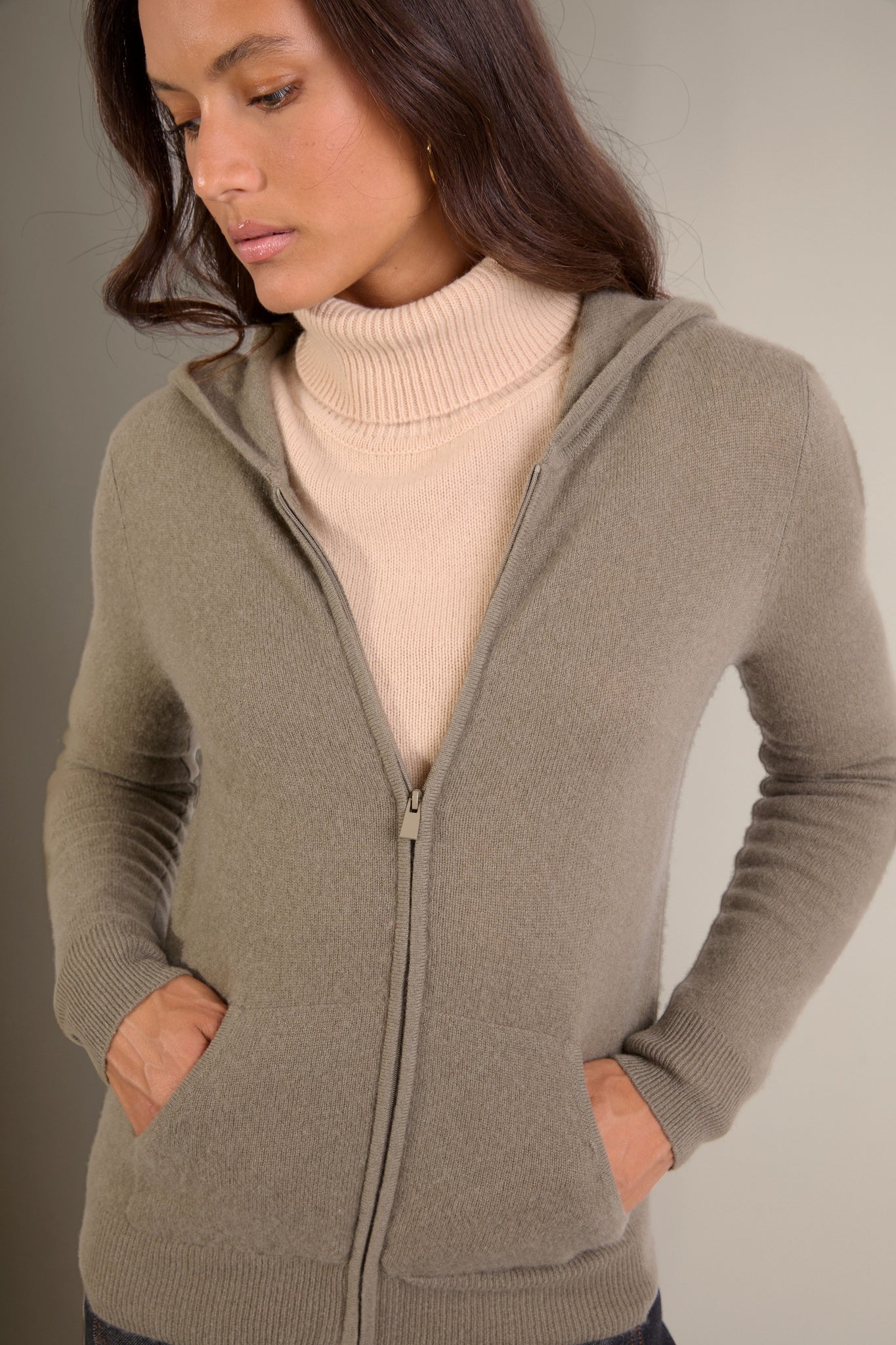 gilet-capuche-cachemire-femme-617flc-1.jpg gilet capuche cachemire femme – Image 1
