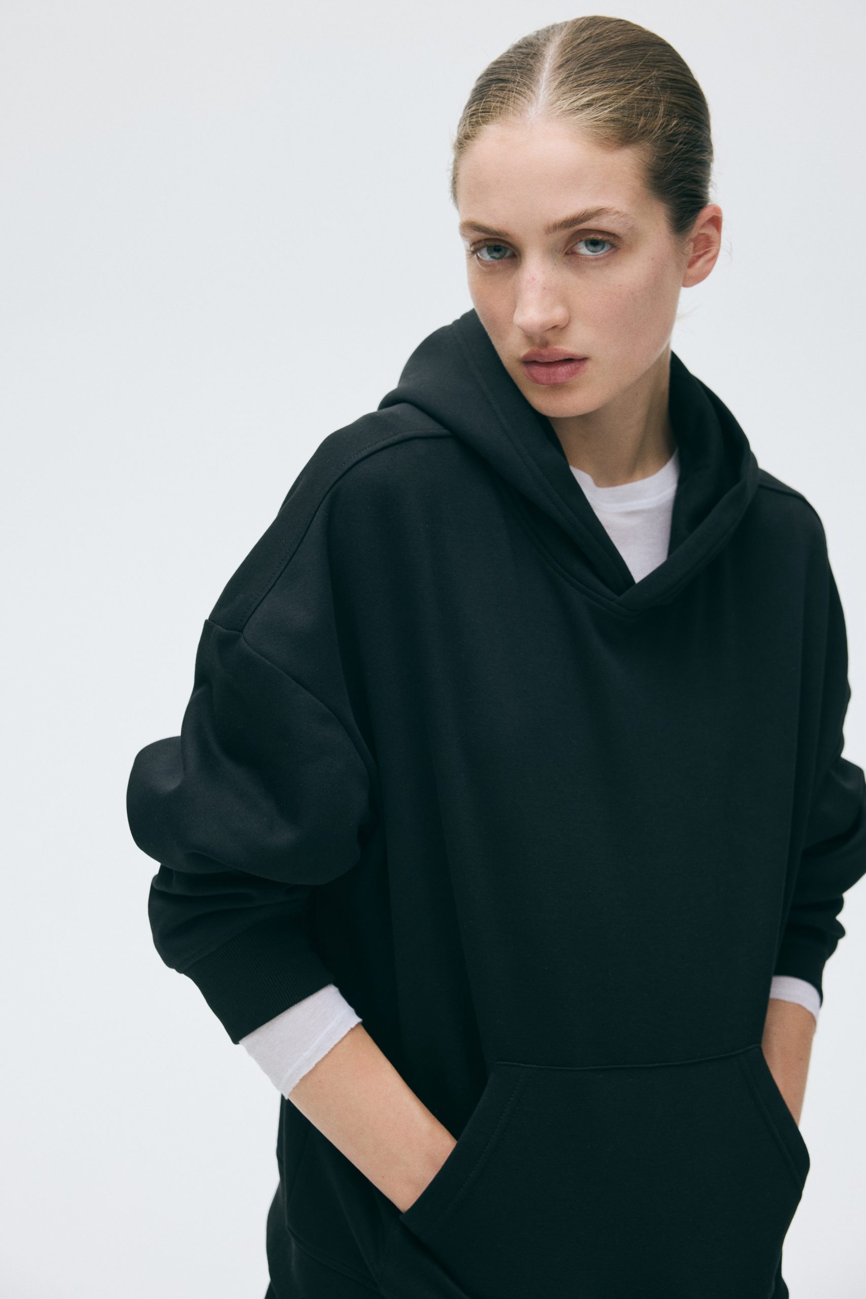 hoodie-noir-femme-924dji-1.jpg hoodie noir femme – Image 1