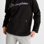 pull noir a capuche