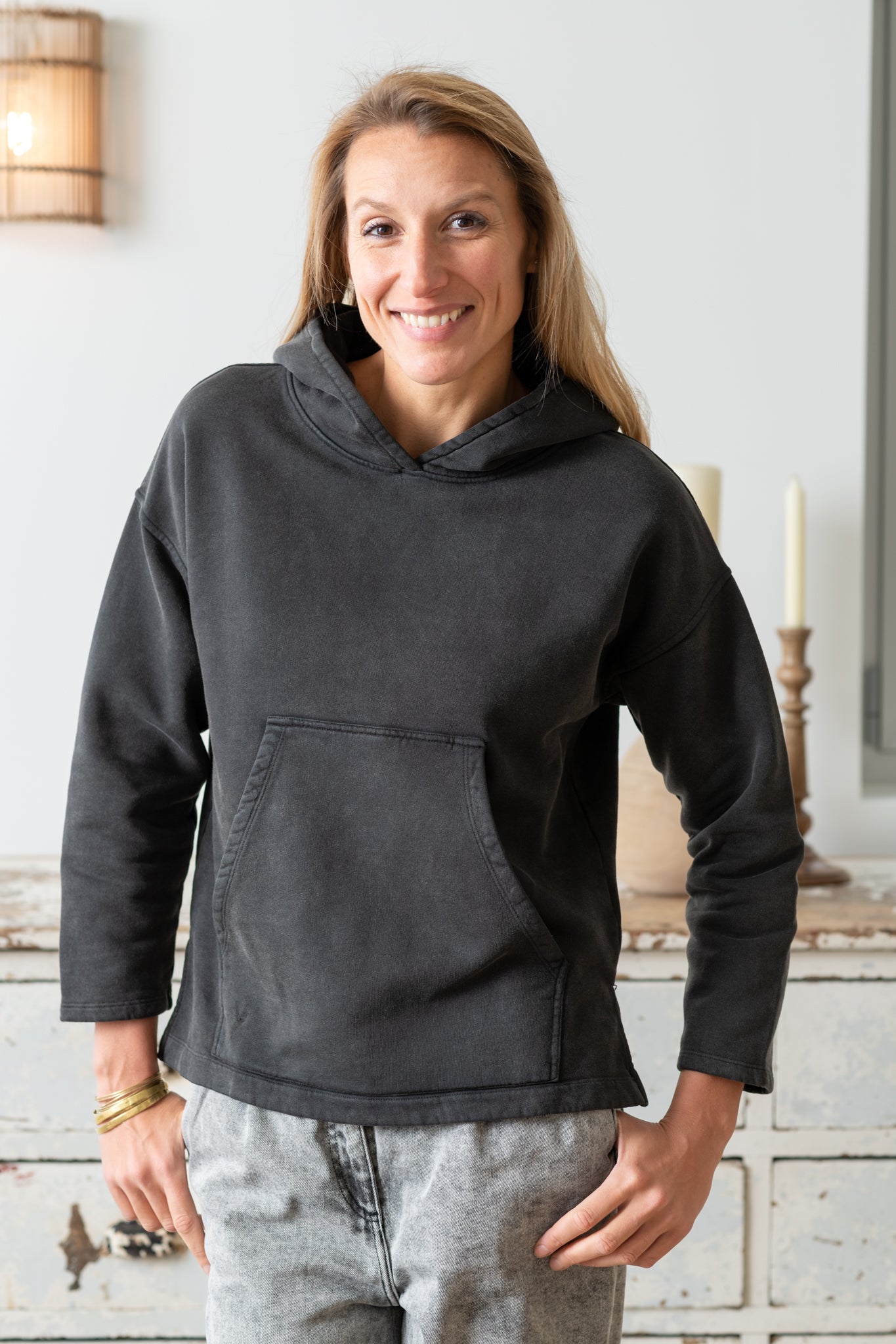 sweat-a-capuche-noir-femme-594pqv-1.jpg sweat a capuche noir femme – Image 1
