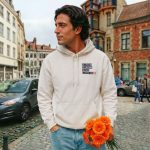 sweat blanc a capuche