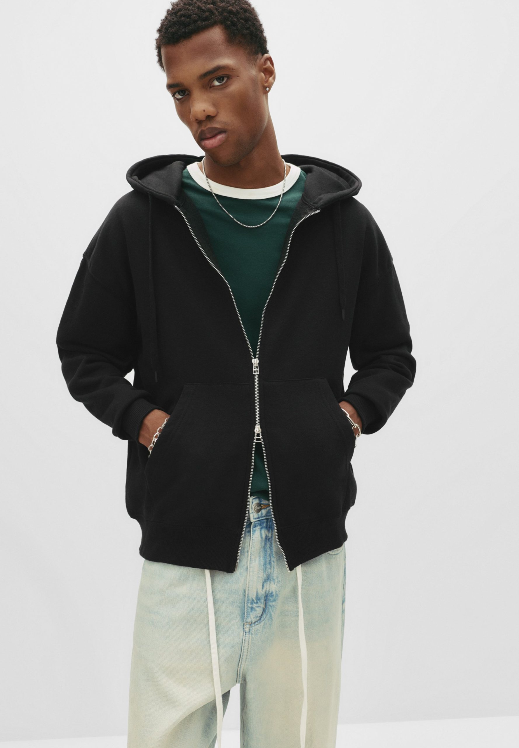sweat-capuche-noir-homme-071wor-1.jpg sweat capuche noir homme – Image 1
