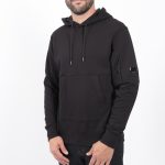 sweat noir a capuche