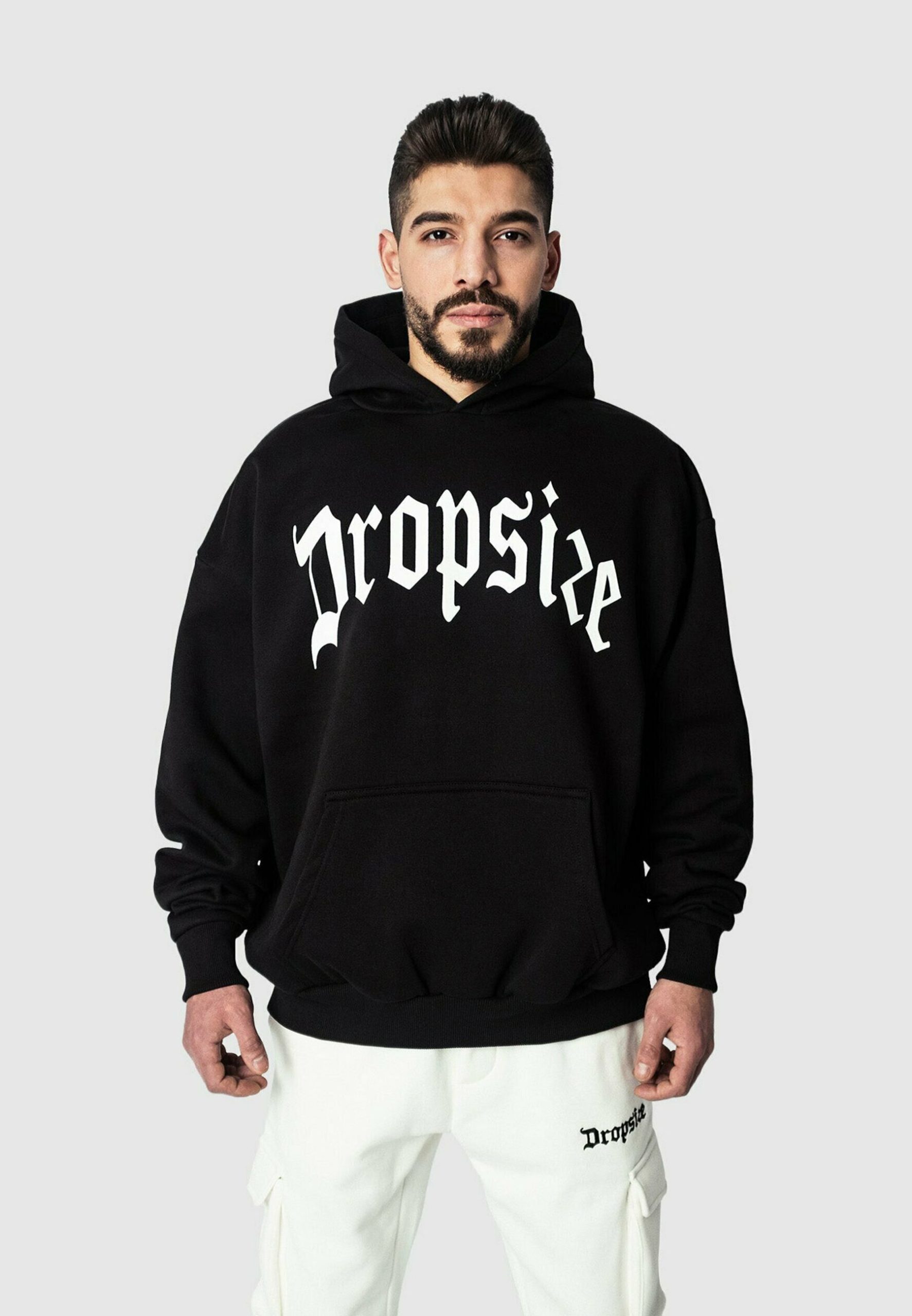sweat-noir-a-capuche-981qri-1.jpg sweat noir a capuche – Image 1