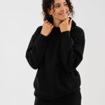 sweat noir a capuche femme