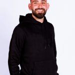 sweat noir capuche