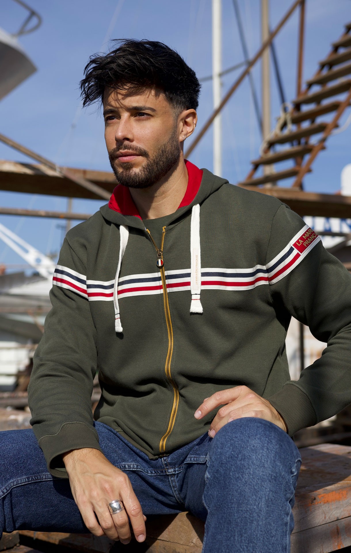 sweat-zippe-a-capuche-581xlt.jpg sweat zippé à capuche – Image 1