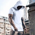 t shirt a capuche