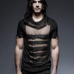 t shirt capuche