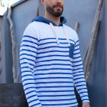 t shirt capuche